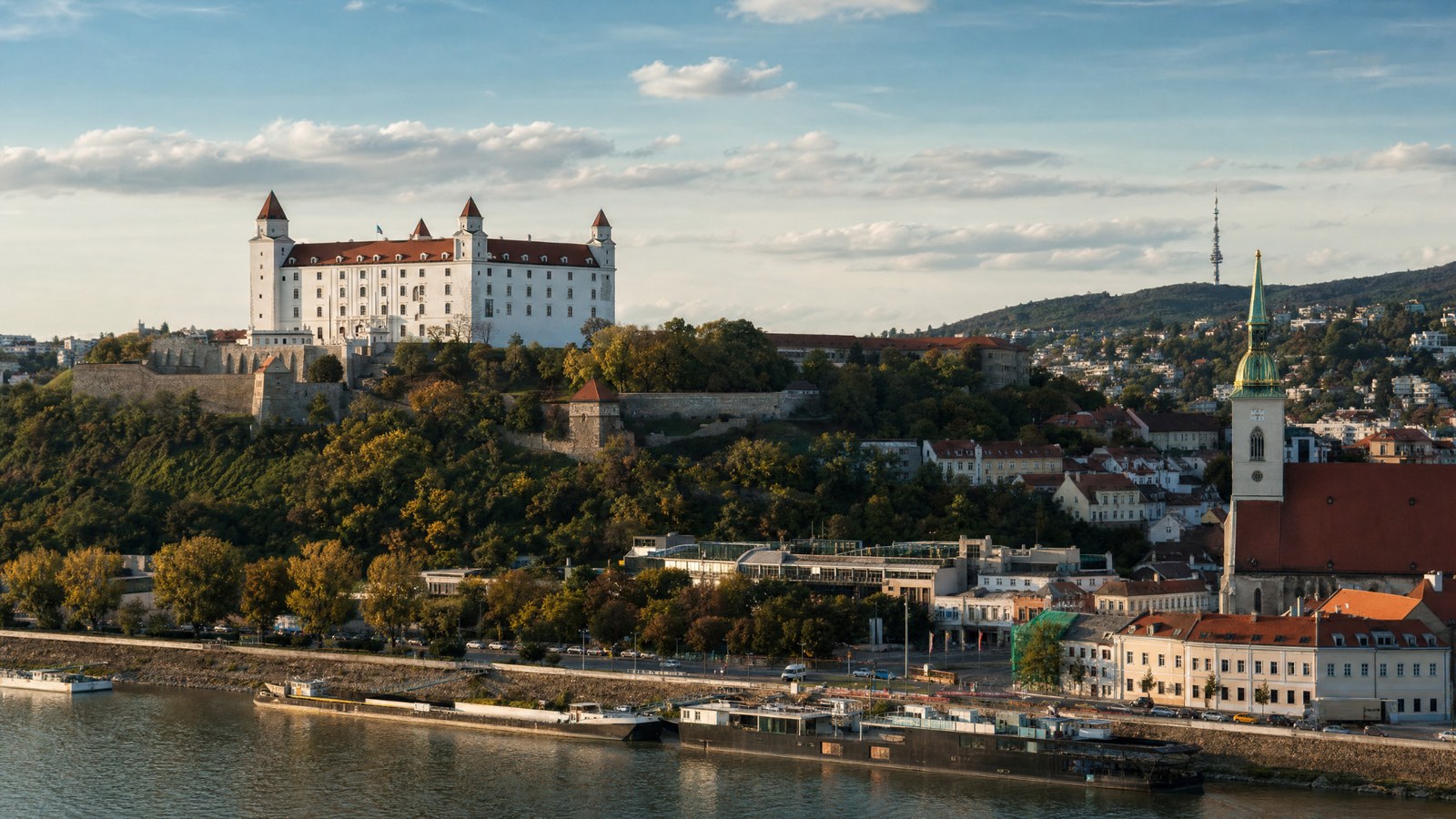 Bratislava planning image for local highlights, cultural context and Slovakia route planning