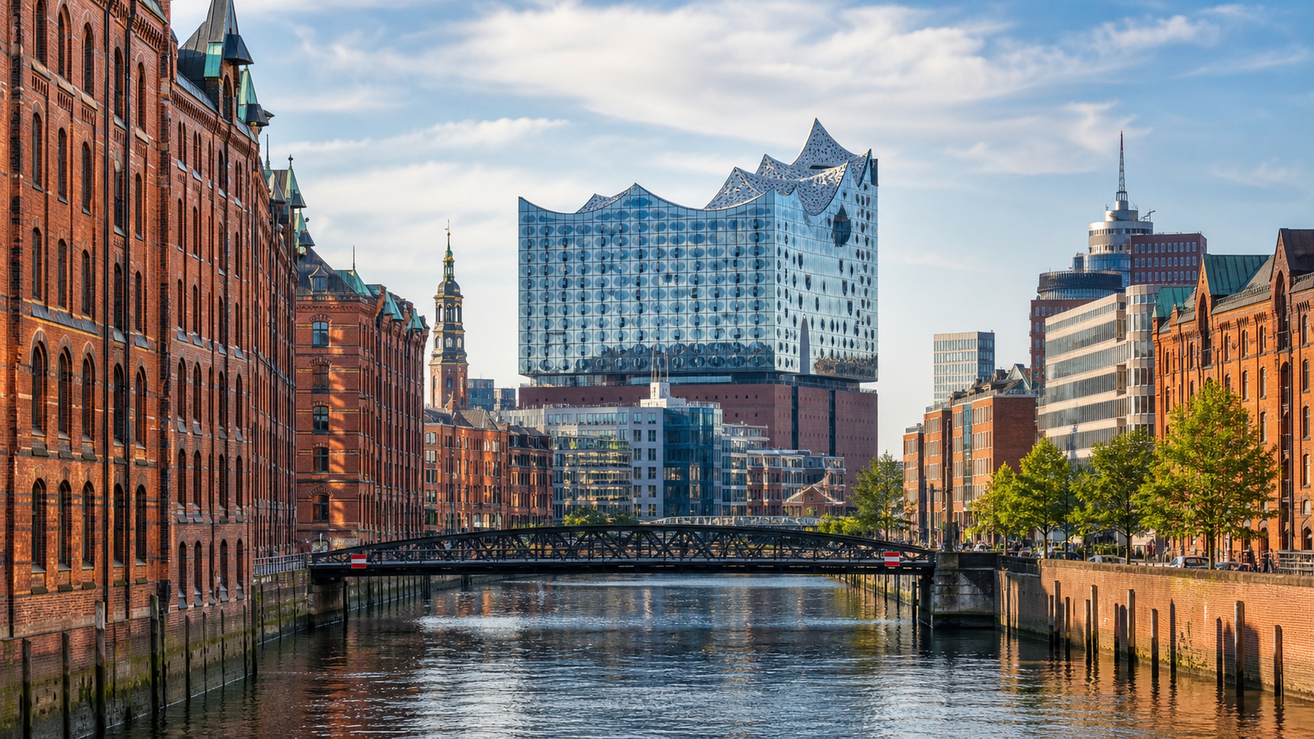 Hamburg planning image for local highlights, cultural context and Germany route planning