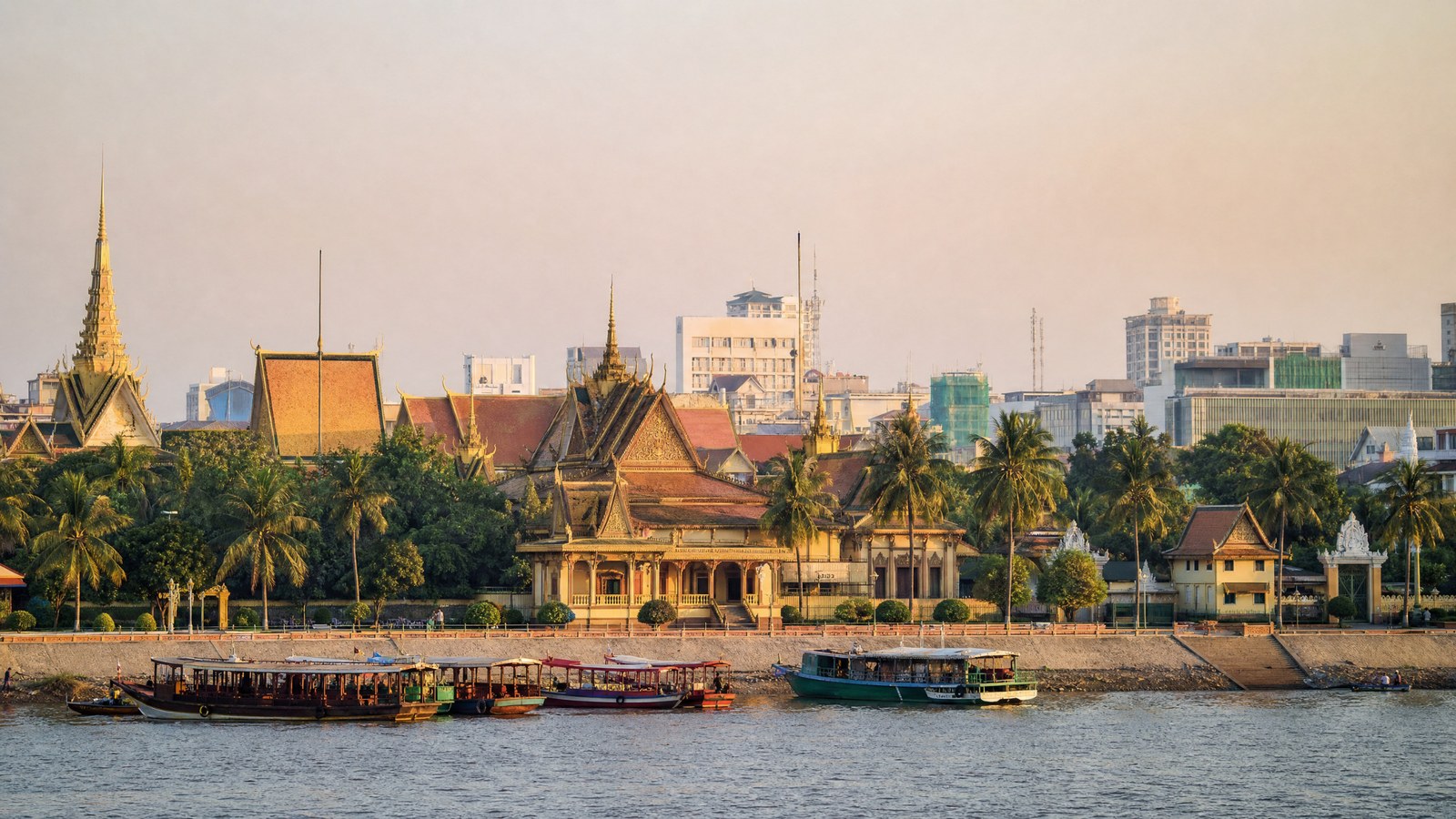 Phnom Penh planning image for local highlights, cultural context and Cambodia route planning