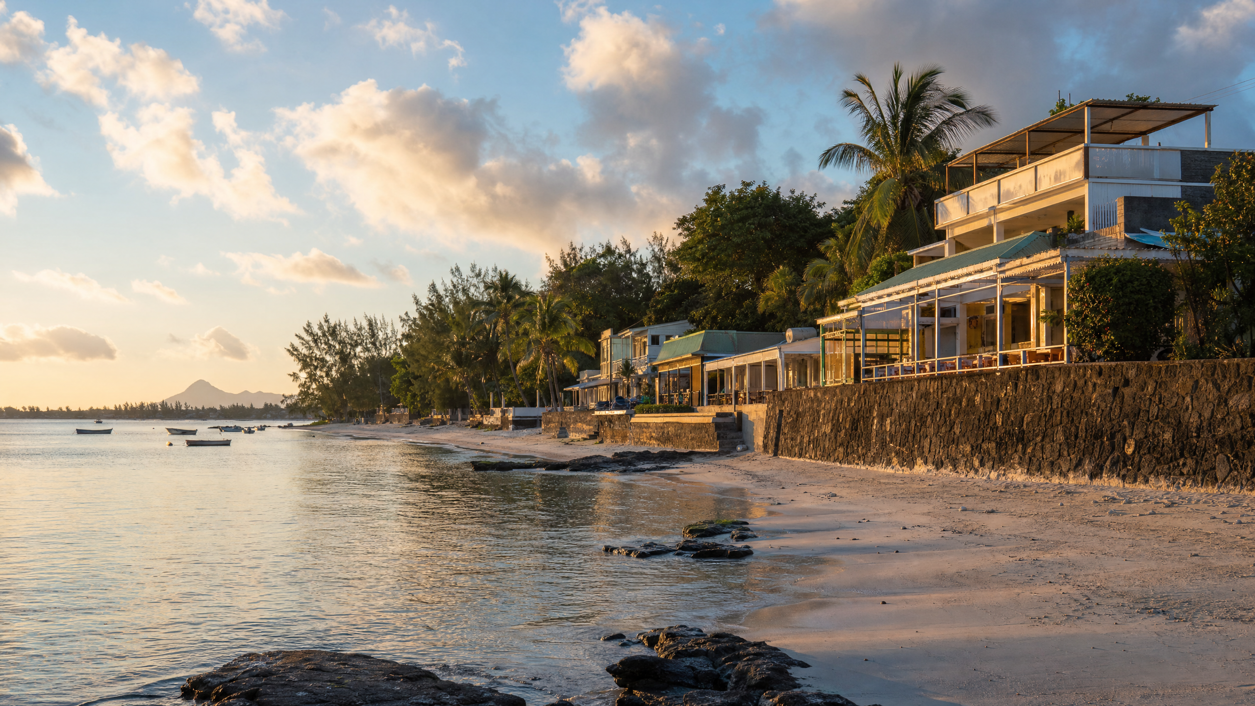 Flic-en-Flac and West Coast planning image for local highlights, cultural context and Mauritius route planning
